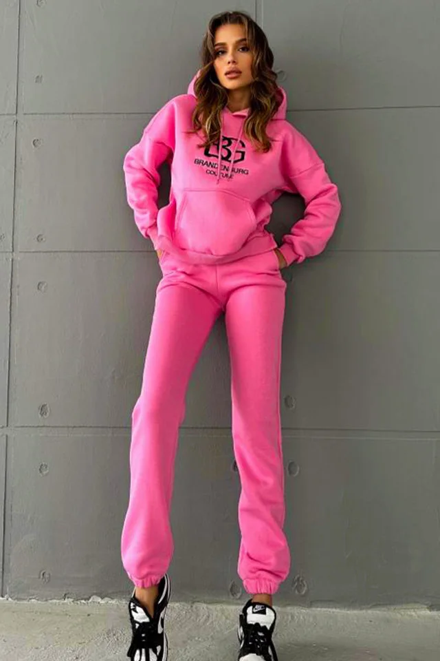 Compleu bumbac vatuit BiGest, cu gluga, inscriptionat, si croi sport, Roz