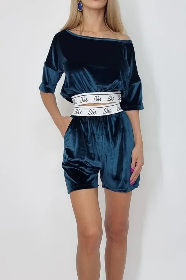 Compleu catifea doua piese top si pantaloni scurti Bbs verde