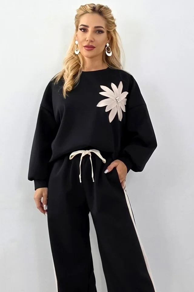 Compleu de zi KEORA, bluza cu detaliu floral si pantaloni lejeri, Negru, Marime S/M/L