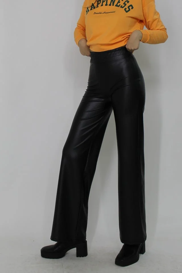 Pantaloni evazati Aris, din piele ecologica, cu banda elastica in talie, Negru