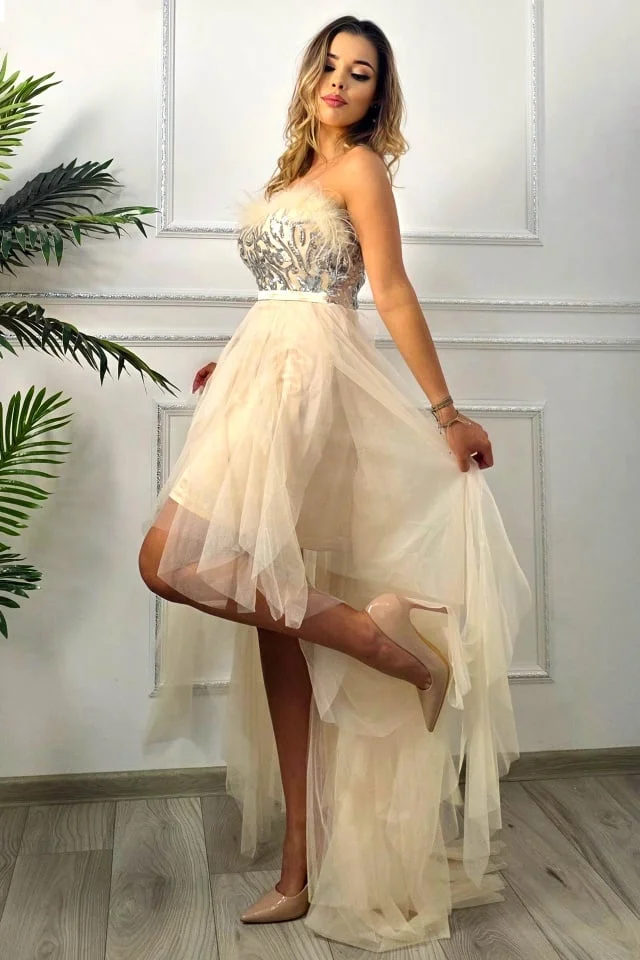 Rochie cu pene de strut PRAM Party, cu trena si paiete artizanale, Crem