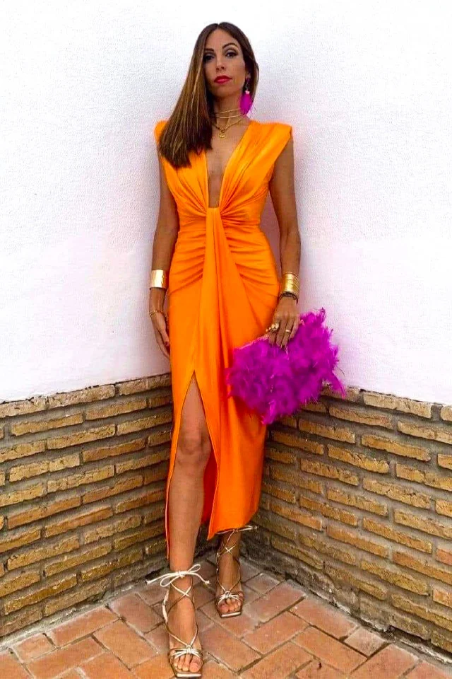 Rochie satinata Ilaria, croiala conica si decolteu adanc, Portocaliu, Marime S/M