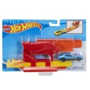 Set lansator portabil rosu si masinuta, Hot Wheels