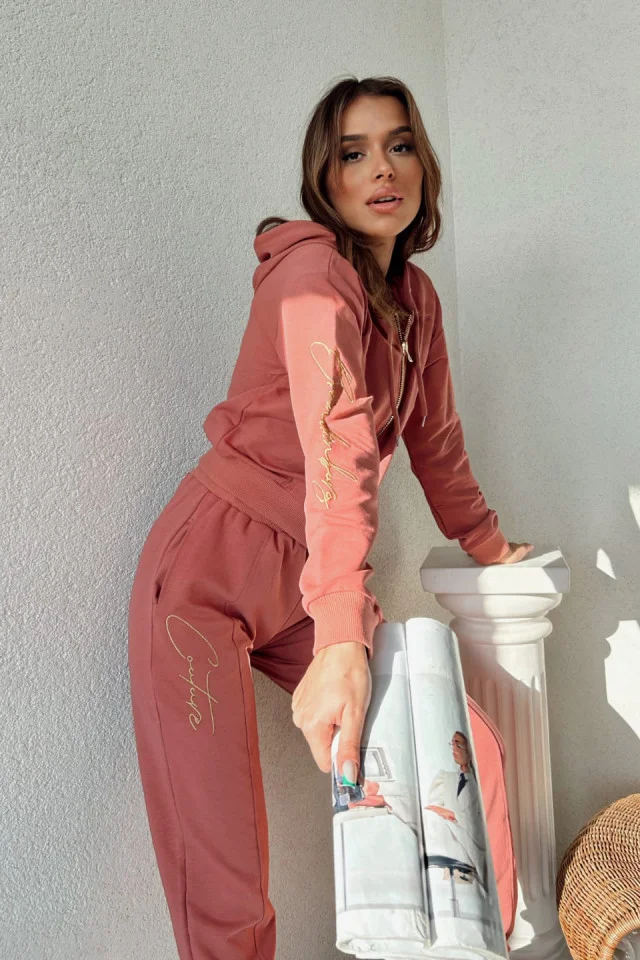 Trening cu bumbac Signature, cu text imprimat, bluza cu fermoar si pantaloni cu banda elastica la extremitati, Roze