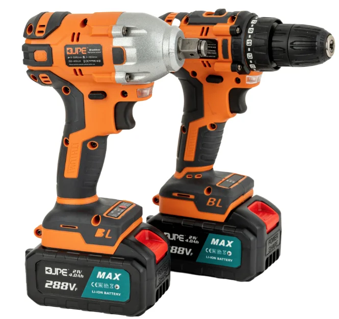 Trusa 1 masina de gaurit + 1 insurubat pe acumulator cu impact  2 acumulatori 4 Ah JPE